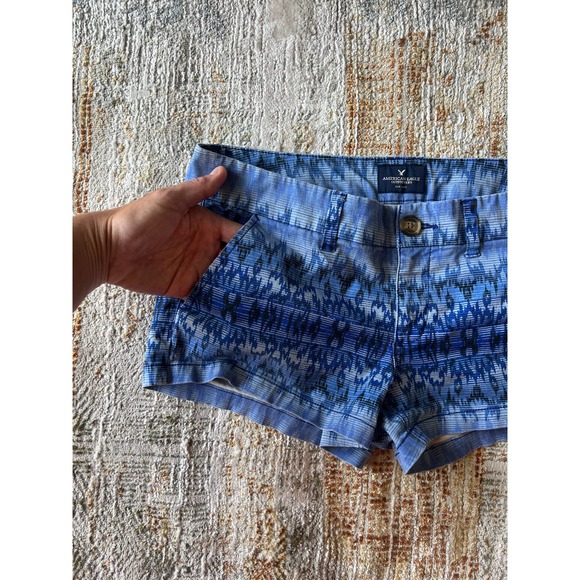American Eagle Shortie Stretch shorts size 8 Vibrant Blue Black IKAT Pattern - Picture 4 of 11